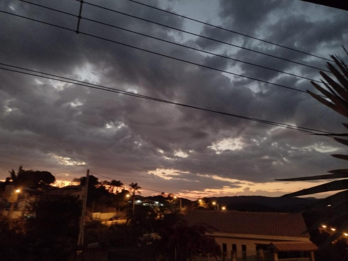 Paraiso Em Serra Negra Lindoia Com Linda Paisagem Exterior foto